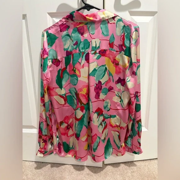 Zara Pink Floral Silky Button Up Blouse Size Medium - Picture 3 of 7